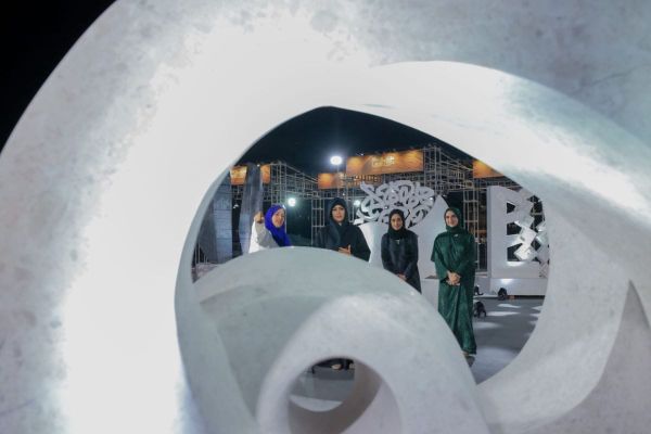 Latifa bint Mohammed Attends Closing of Dubai Sculpture Symposium