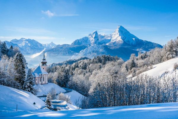 MoFA Enhances Support for UAE Nationals Abroad During Winter Travel Season