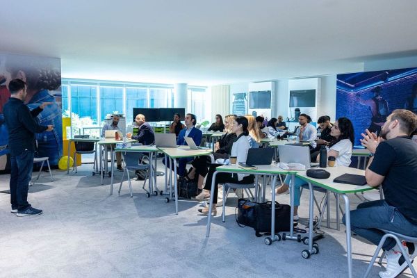 Dubai Silicon Oasis Partners with MIT, GGH to Launch Second MIT DesignX Dubai Accelerator Cohort