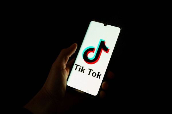 TikTok Back Online After Trump Delays Ban