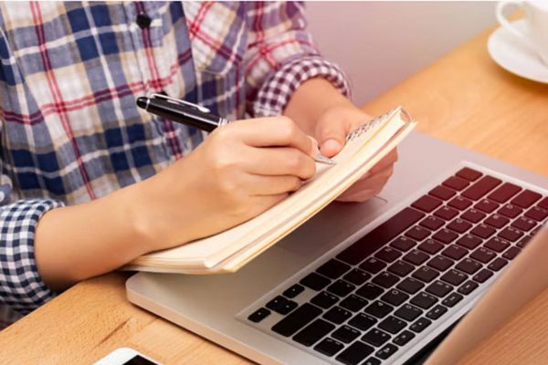 UAE Businesses Adapt to New Working Hours and Employee Needs for Ramadan