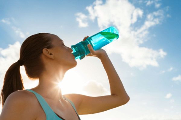 Balancing Work and Wellness: Summer Lifestyle Tips for Professionals