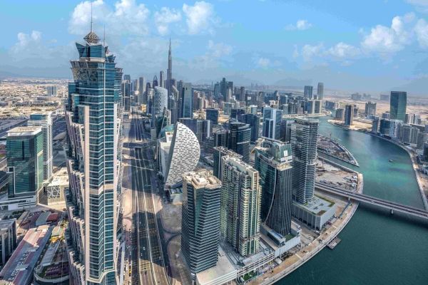 Dubai Real Estate Transactions Hit AED 431 billion in First Half of 2025, Up 25% from 2024
