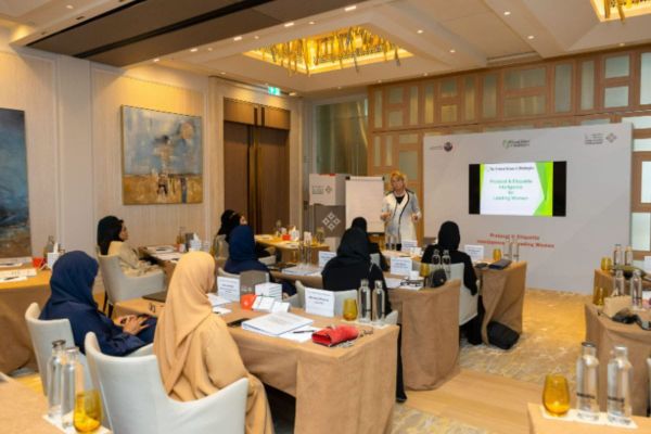 Dubai Women Establishment Trains Female Leaders in Protocol to Strengthen Professional Presence