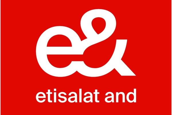 e& Brings AI to The Heart of 5G-Advanced with Huawei, Adding Real-Time Translation and Smarter Calls