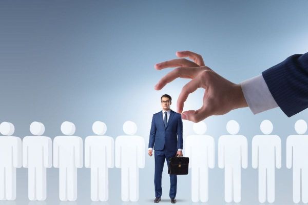 Hiring Your First Employee: A Complete Guide for Dubai Entrepreneurs