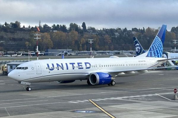 Dubai Aerospace Enterprise Completes Delivery of Ten Boeing 737-9 Aircraft to United Airlines