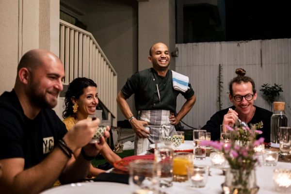 Dubai Supper Clubs: Choosing Micro-Events Over High-Rent Kitchens