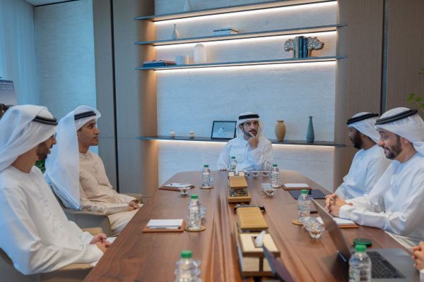 Hamdan bin Mohammed Approves Dubai Falcon Market, Creek Lighting and AI Park Design Challenge