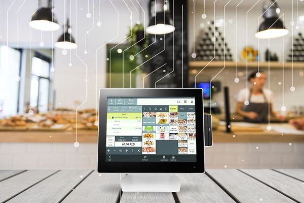 UAE Restaurants See Delivery Orders Surge as Dine-In Demand Slows in 2026
