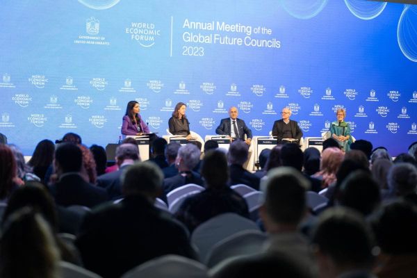 UAE and WEF to Open Global Future Leaders Meeting in Dubai on October 13