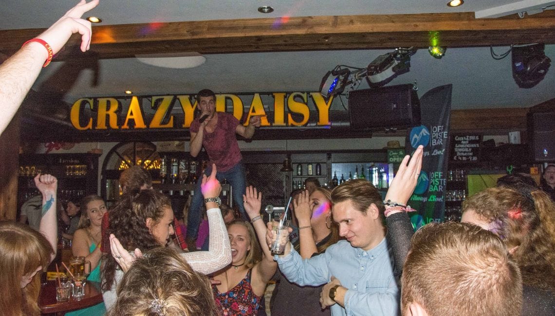 People dancing in Villa Crazy Daisy