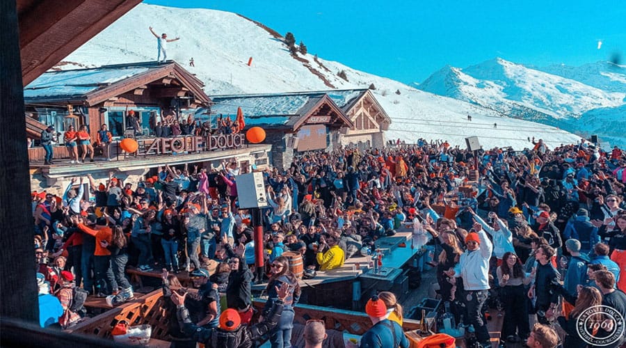 Best Après-Ski Bars and Nightlife Hotspots in Méribel