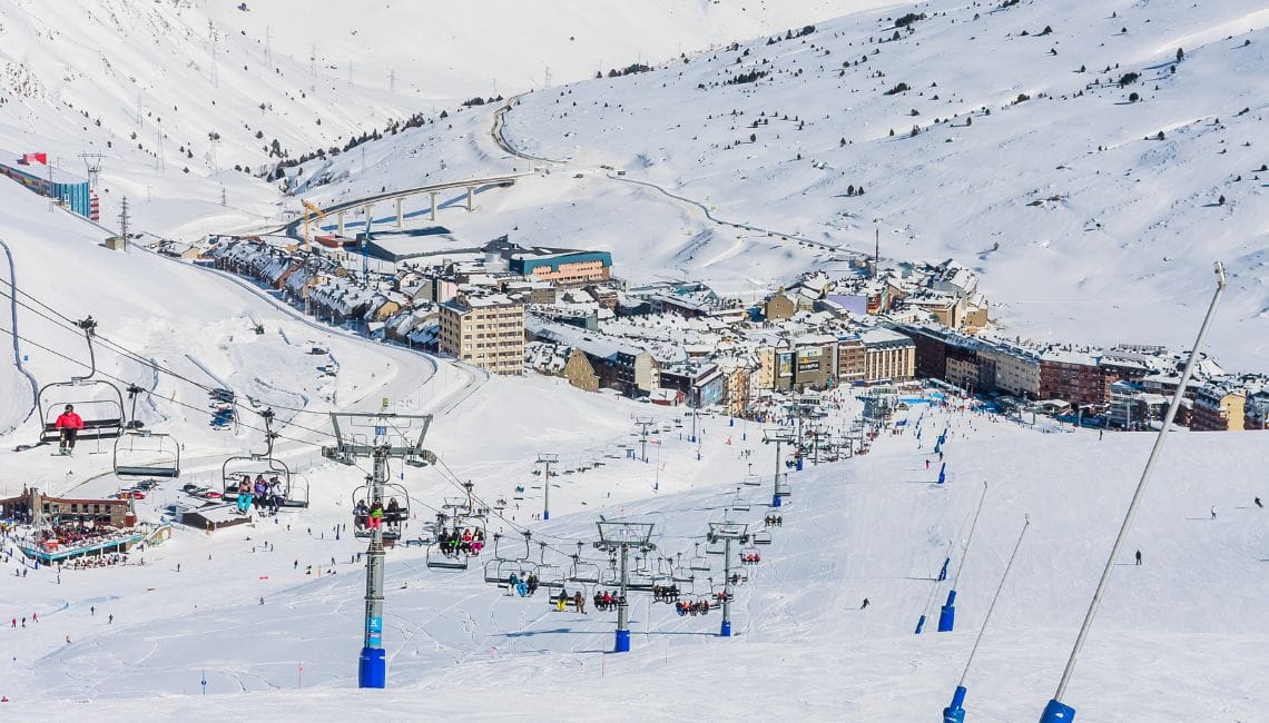 A Beginner's Guide to Skiing in Pas de la Casa