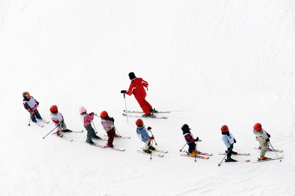 Group vs private ski lessons: which is right for you?