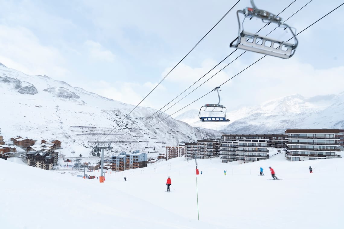 Ski-in-ski-out accommodation and chairlift in Tignes Val Claret