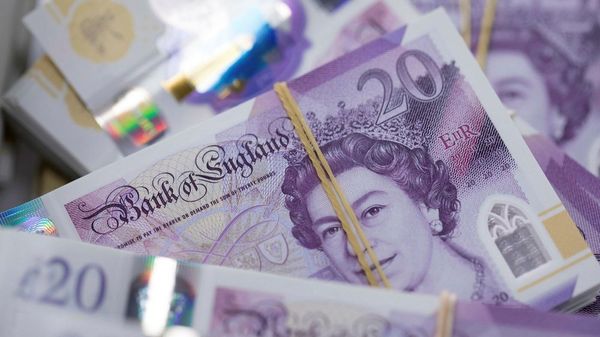 Should the UK issue perpetual bonds?