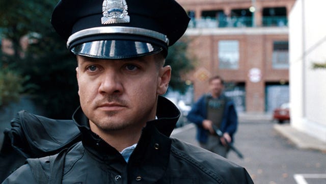 http://0.tqn.com/d/movies/1/0/C/E/W/town-jeremy-renner-pic.jpg