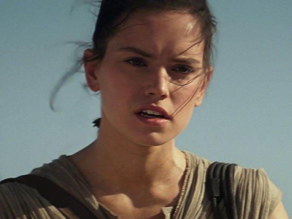 Movie Analysis: “Star Wars: Episode VII — The Force Awakens” — Plot