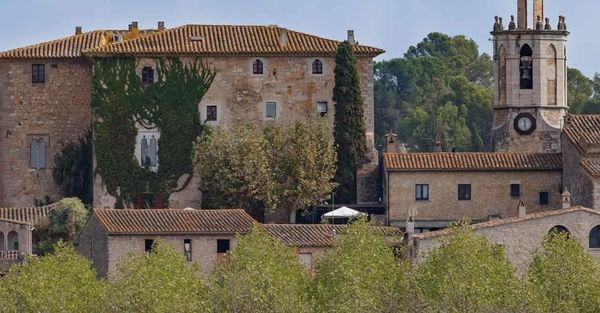 Join me for a writers retreat in Spain… for free!