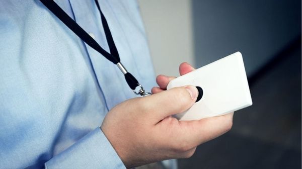 How Edgewood High School Integrated Wearable Alert Badges Into Its Emergency Response Plan