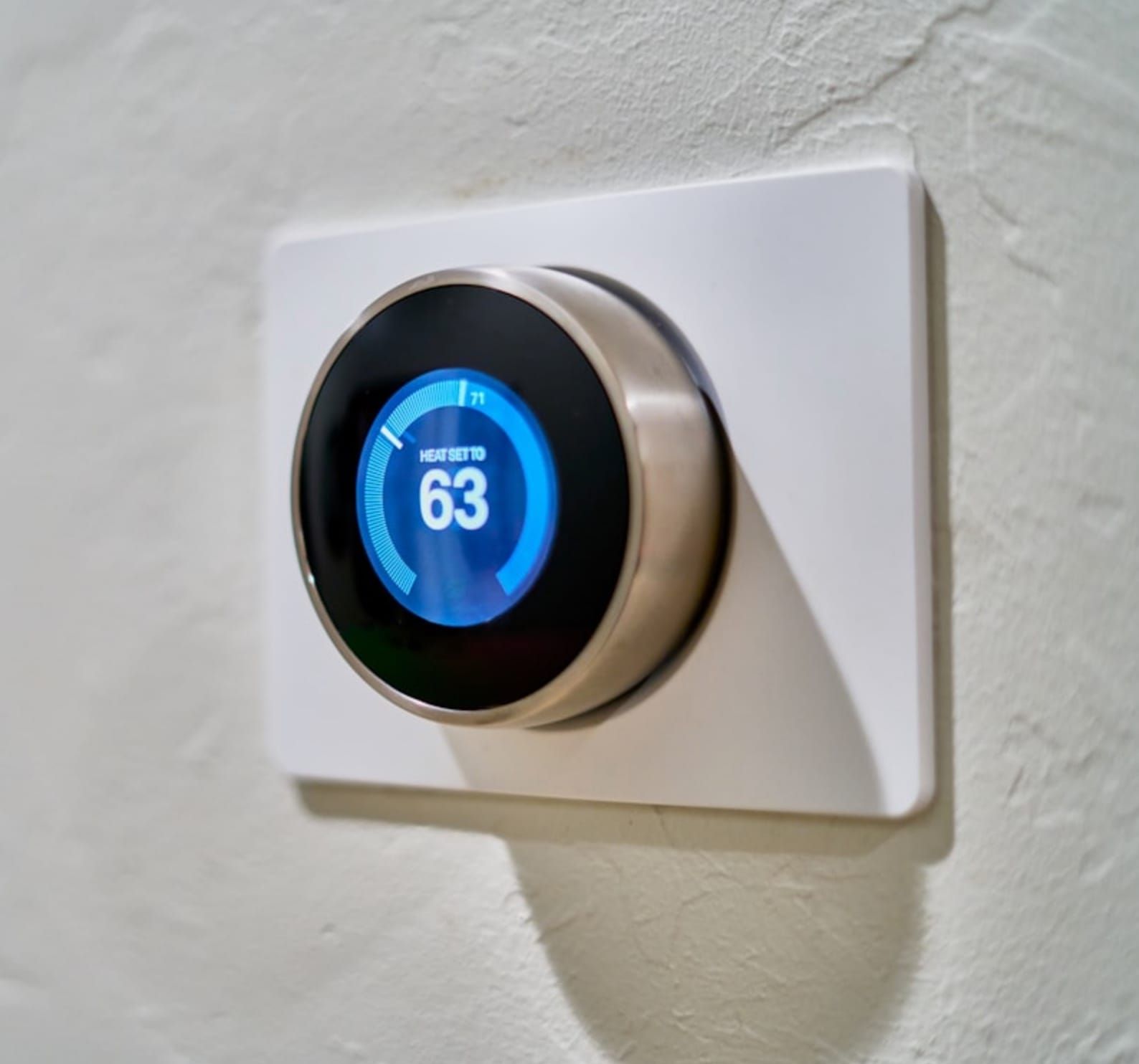 On Thermostats and AI Hallucinations