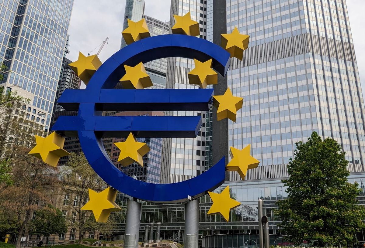 Show US what democracy looks like, EU voters