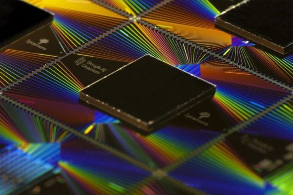 Google's quantum computer chrushes supercomputer in calculation