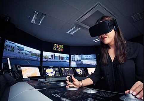🚢 Safer shipping with VR training