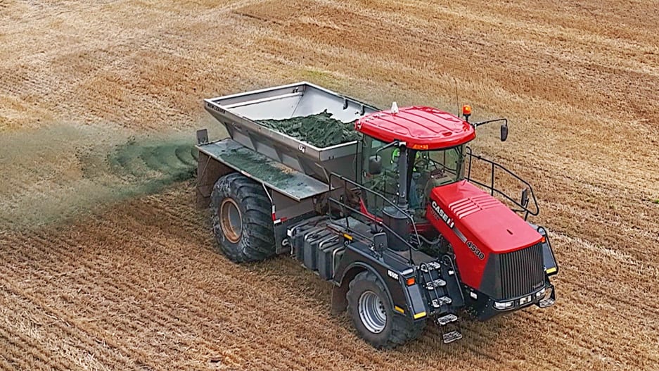 🌋 Volcanic rock dust captures carbon and fertilizes crops on farms
