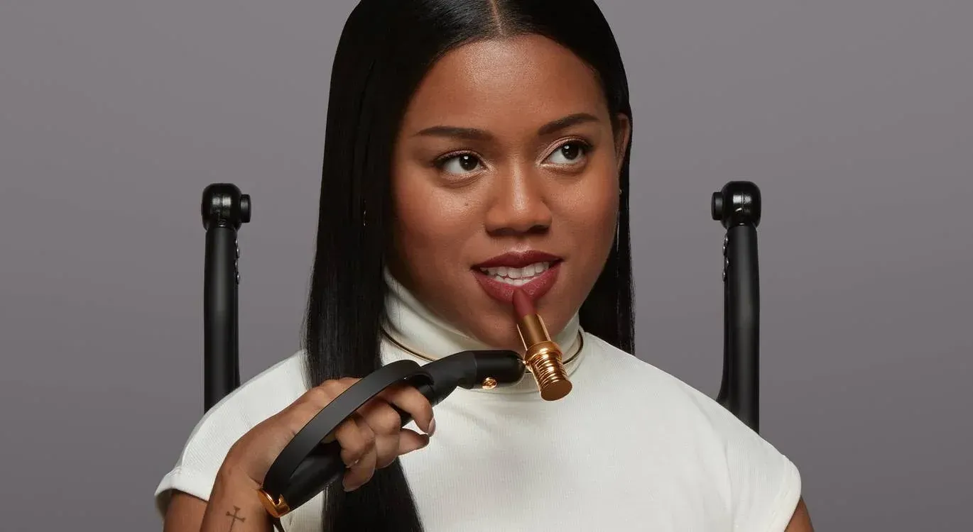 💄 A type of handle makes it easier for people with reduced mobility to apply lipstick