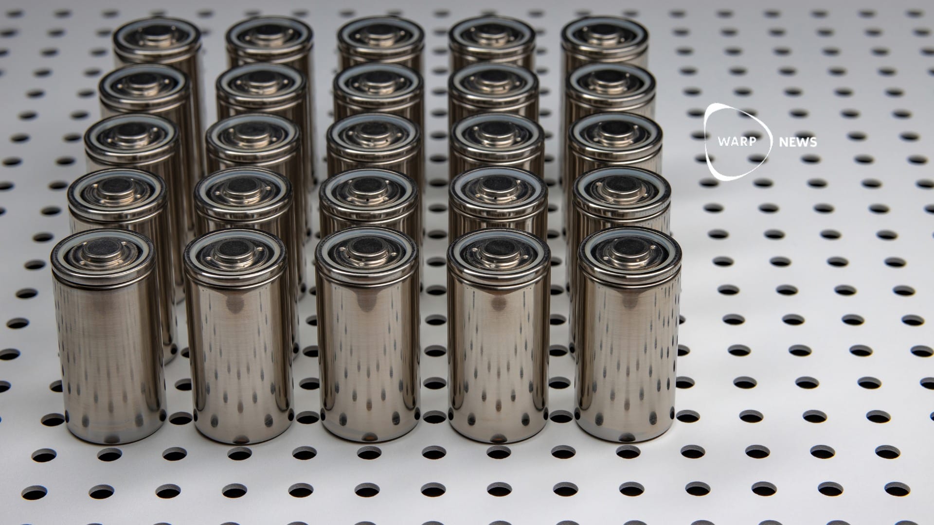 🔋 Battery prices continue to drop, lowering the cost of electric vehicles