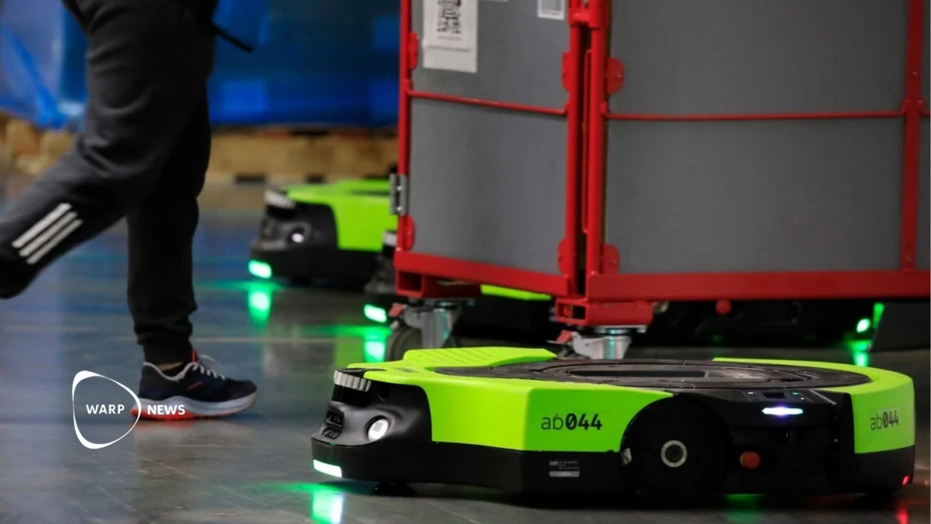 🤖 Amazon's new warehouse robot understands plain language