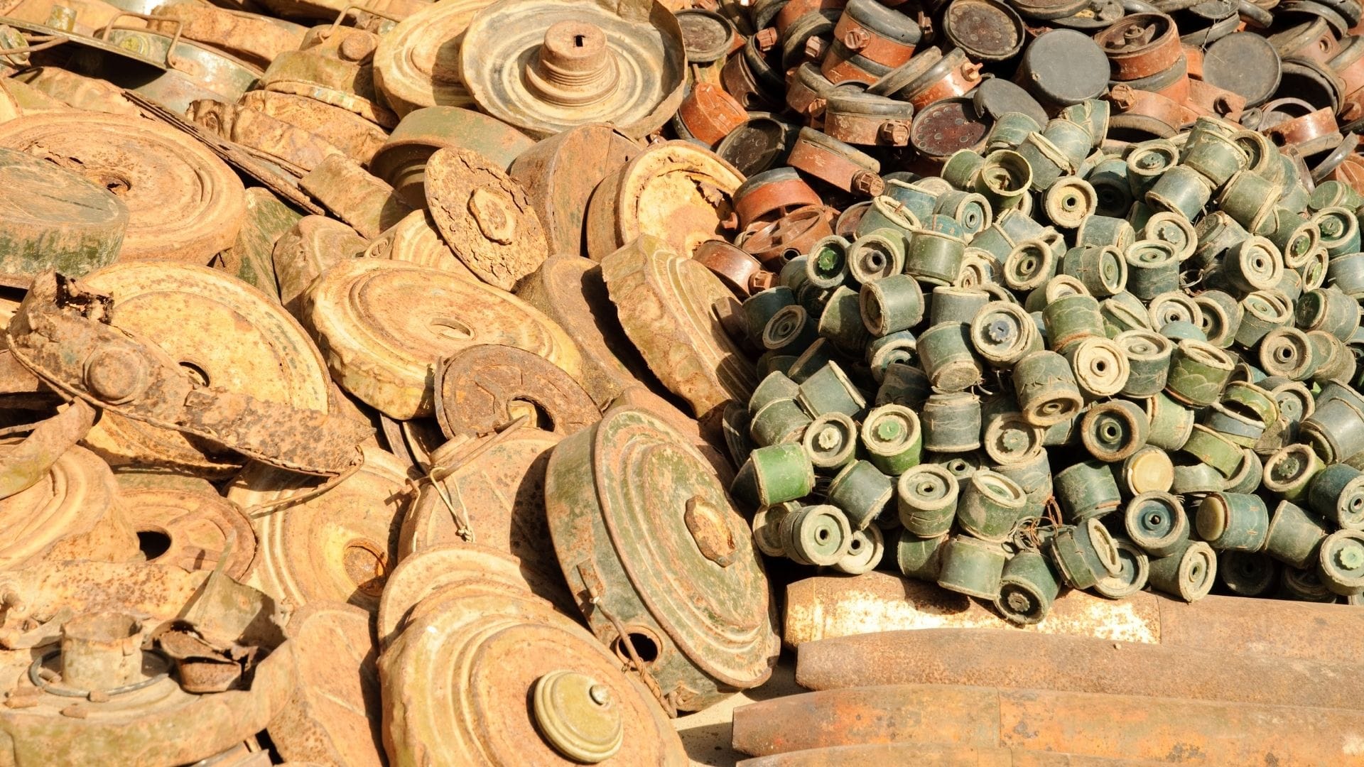 💣 Cambodia cleared mines from an area 13 times the size of Manhattan in six months