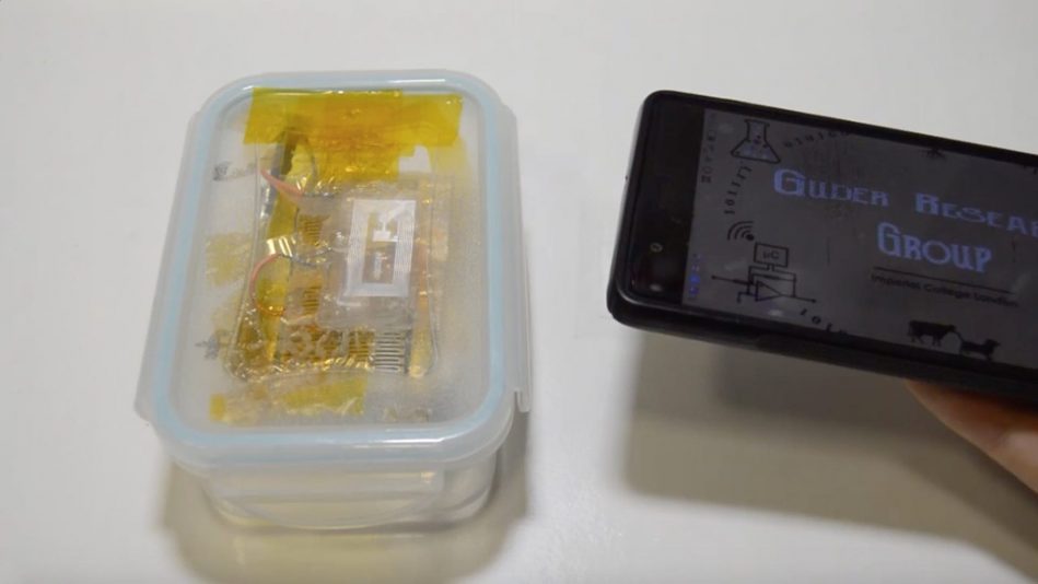 Smartphones could soon be able to tell when food is no longer safe to eat