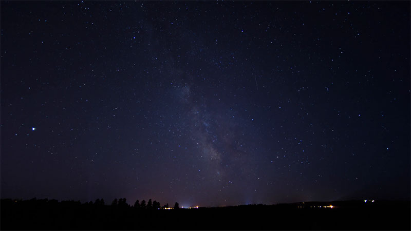 This device generates renewable electricity from the cold dark air