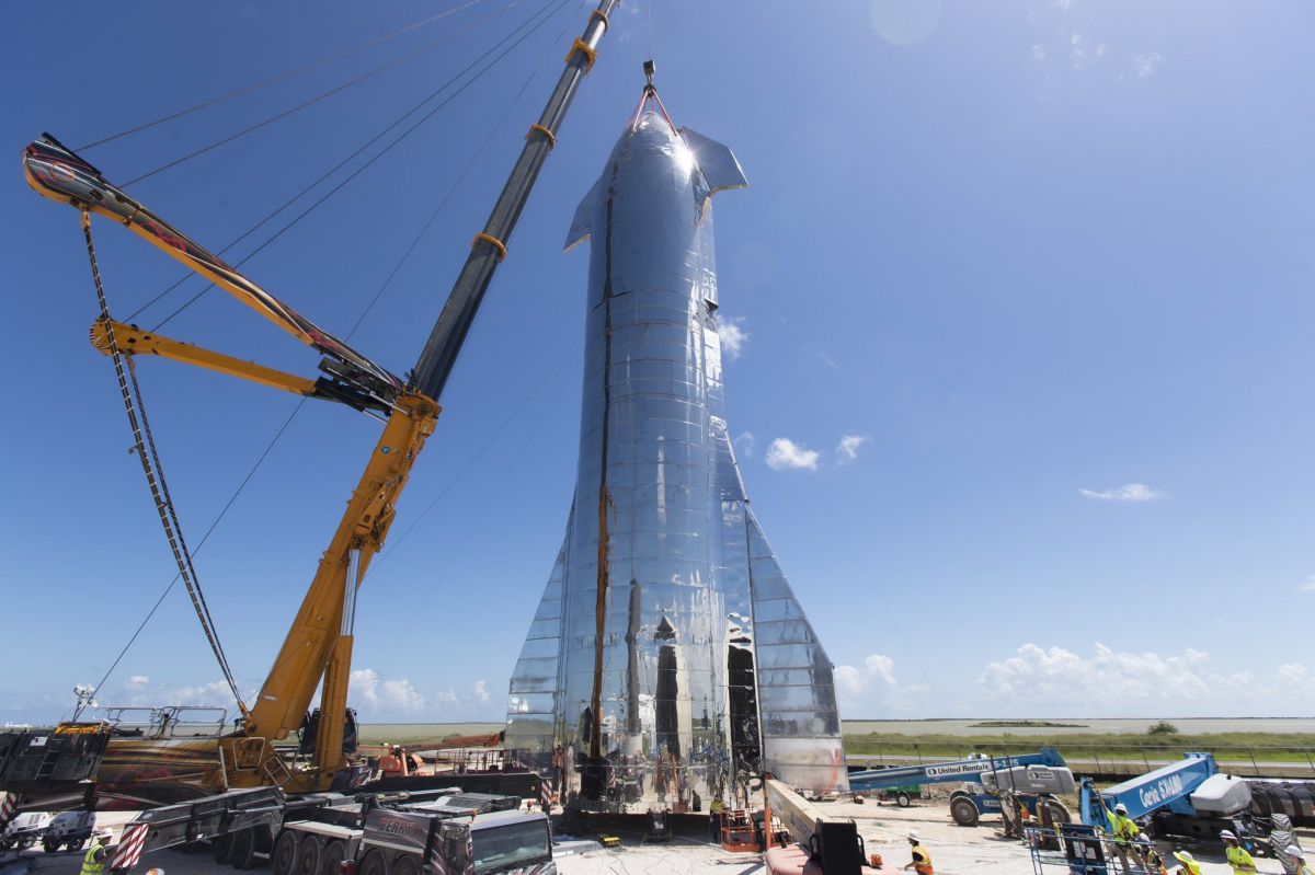 SpaceX Finishes Assembling New Starship Prototype (Photo)
