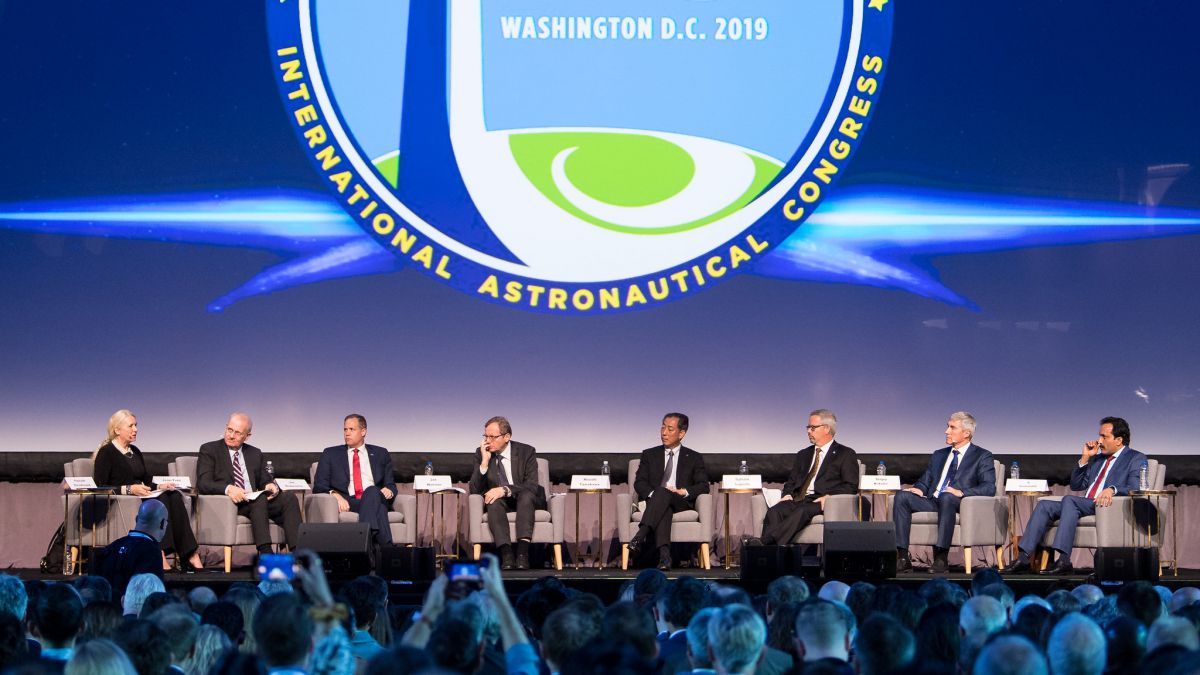 NASA Aims for Mars Landings in 2035 While Building Support for Lunar Gateway