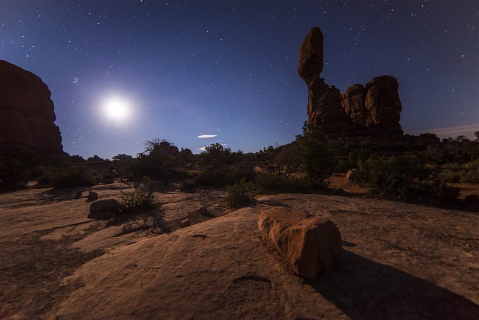 This device uses the dark of night to generate clean energy