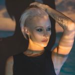„Wenn ich möchte, dass sich etwas so anhört, wie es in meinem Kopf klingt, dann muss ich herausfinden, wie ich die Klänge aus meinem Kopf herausbekomme“: Interview mit Emma Hewitt über Ghost of the Light