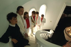 David Bowie, James Murphy und ein Abstieg in die Unterwelt: Reflektor von Arcade Fire ist eines der mächtigsten Alben des Jahres!