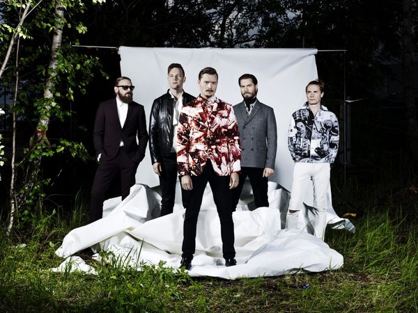 Die spinnen, diese Finnen: Corazon von My First Band