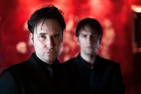 „Für mich bedeutete das Zitat von Beginn an mehr als nur das Überstehen einer Nacht“: Interview mit Edge of Dawn über Anything That Gets You Through The Night