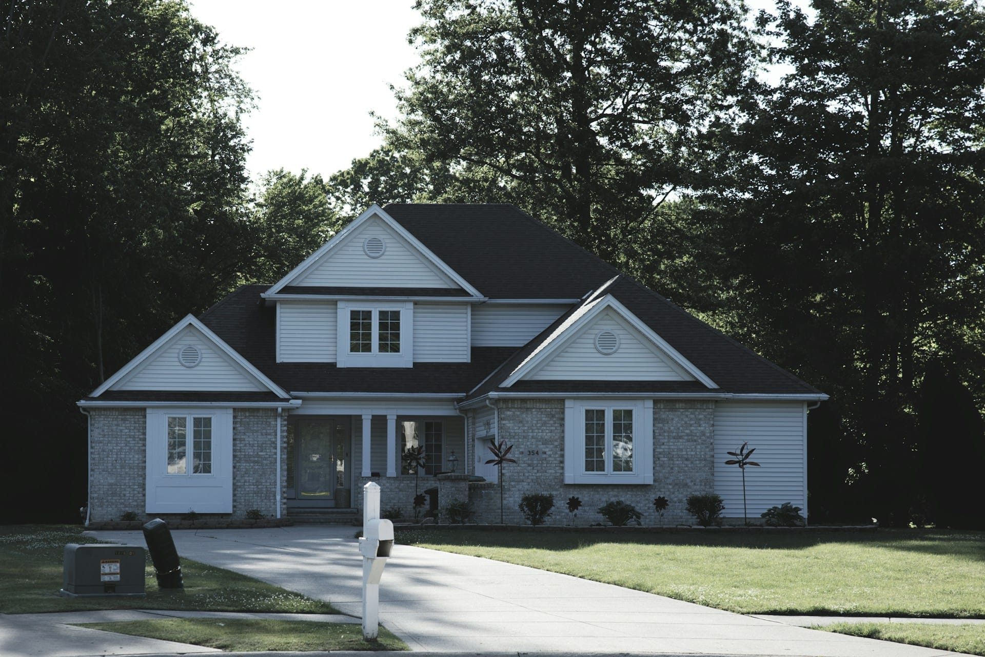 How Homeowners Can Access Cash Without Selling Their Home