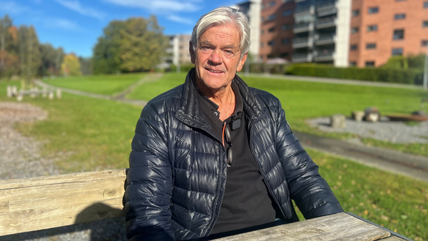 Teitur Thordarson speidet på spillere i friminuttene