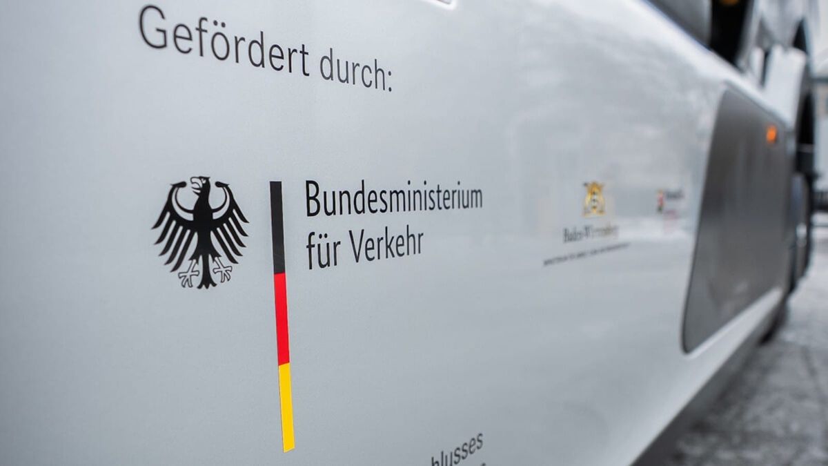 Germany launches €220m funding for hydrogen trucks and refuelling stations