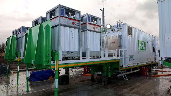 GeoPura hydrogen power unit at Lower Thames Crossing construction site in Essex