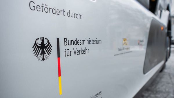 Germany launches €220m funding for hydrogen trucks and refuelling stations