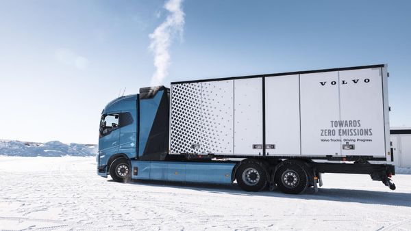 Volvo hydrogen fuel cell truck under winter testing in the H2Accelerate TRUCKS project