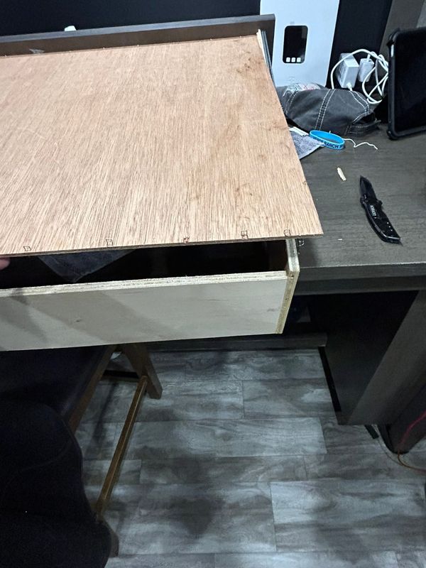 Drawer Trouble - Roads 3; Brays 0